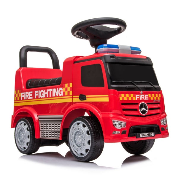 S&auml;hk&ouml;- ja potkuajoneuvot tarvikkeineen