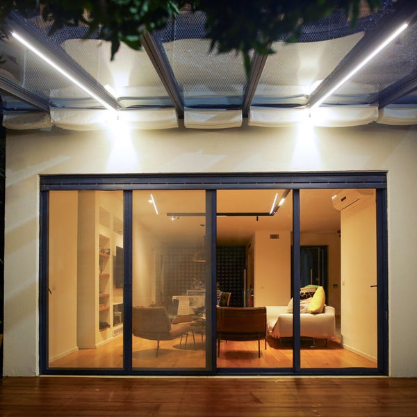 Palram - Canopia LED -valolista, himmennys, kaukos&auml;&auml;t&ouml;