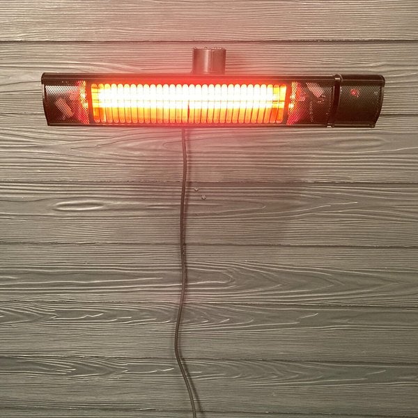 Terassil&auml;mmitin ECO plus-line 2000 W, oskilloiva, musta HEAT1