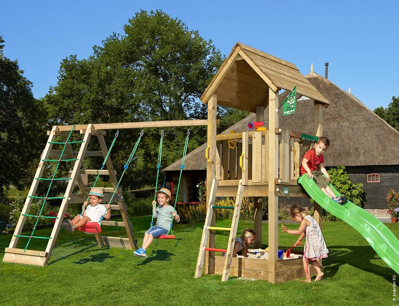 Jungle Gym Club leikkitornikokonaisuus ja Climb Module X'tra sek&auml; liukum&auml;ki