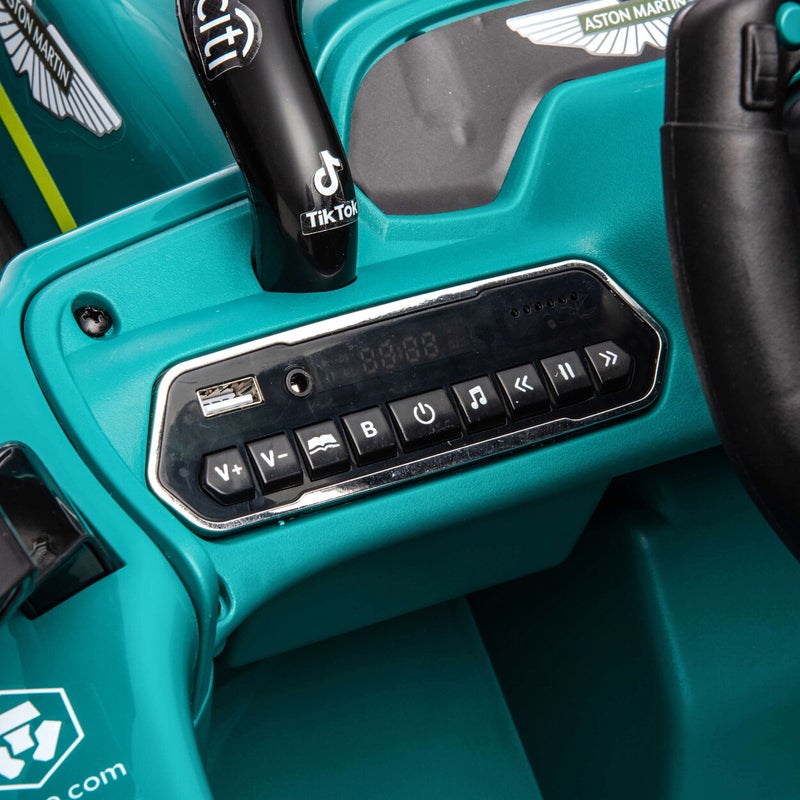 S&auml;hk&ouml;auto Formula 1 Aston Martin 4 x 12 moottori, EVA-renkaat, NORDIC PLAY